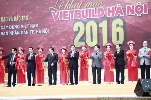 Hanoi : ouverture de l'exposition Vietbuild 2016 ảnh 1 Hanoi : ouverture de l'exposition Vietbuild 2016 ảnh 1