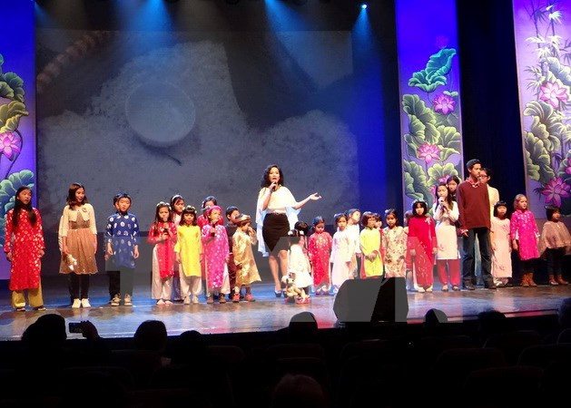 La diaspora vietnamienne accueille le Têt traditionnel ảnh 2