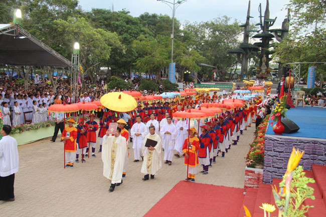 Quang Tri : pèlerinage de La Vang 2016 ảnh 1 Quang Tri : pèlerinage de La Vang 2016 ảnh 1