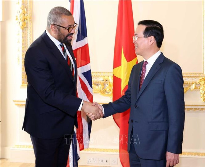 Le président Vo Van Thuong rencontre des dirigeants britanniques et le vice-président cubain ảnh 1 Le président Vo Van Thuong rencontre des dirigeants britanniques et le vice-président cubain ảnh 1
