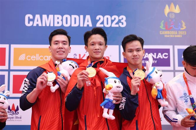 SEA Games 32: le Vietnam remporte cinq médailles d'or samedi ảnh 6 SEA Games 32: le Vietnam remporte cinq médailles d'or samedi ảnh 6
