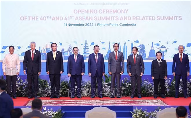 L'ASEAN apprécie les contributions importantes du Vietnam ảnh 2