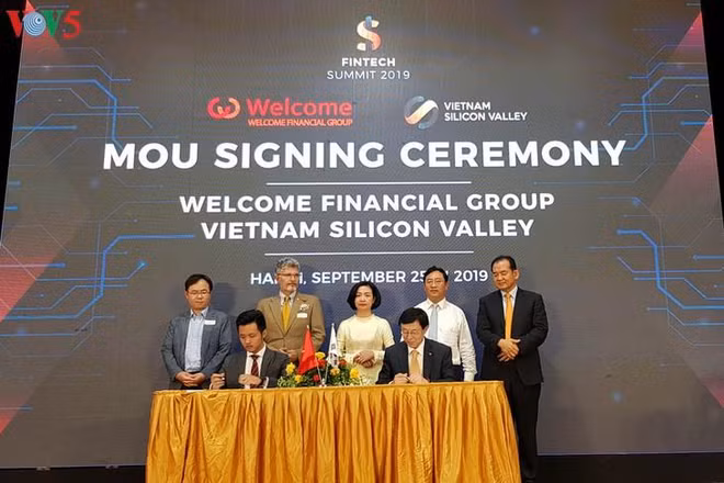 Fintech Summit 2019, lieu de convergence des startups technologiques et financières ảnh 1