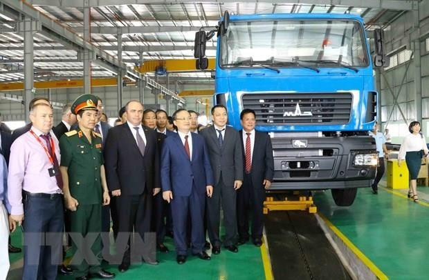 Le vice-PM biélorusse Igor Lyashenko assiste à l’inauguration de l’usine automobile Maz Asia à Hung Yên ảnh 1 Le vice-PM biélorusse Igor Lyashenko assiste à l’inauguration de l’usine automobile Maz Asia à Hung Yên ảnh 1