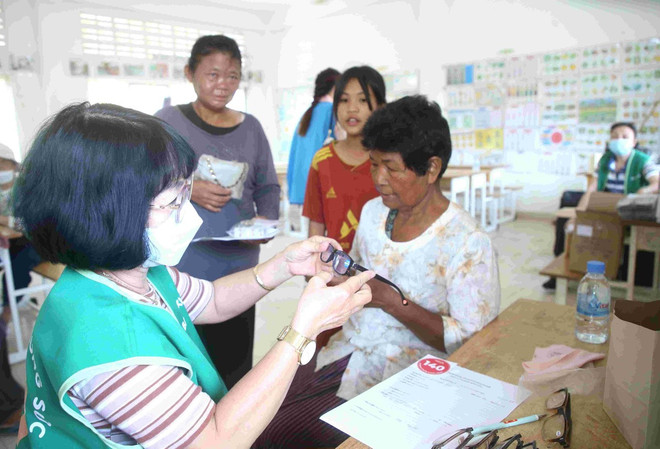Des entreprises vietnamiennes au côté des personnes défavorisées au Cambodge ảnh 1 Des entreprises vietnamiennes au côté des personnes défavorisées au Cambodge ảnh 1