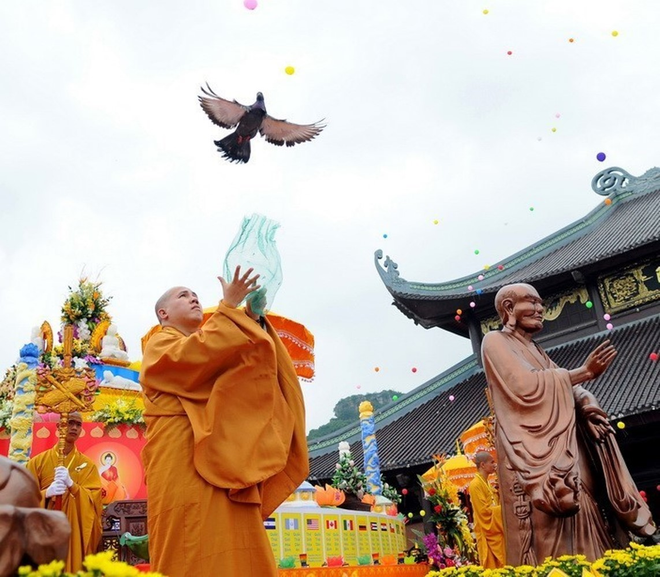 đ Ădito: Le Vietnam s'efforce de garantir et de promouvoir le droit du peuple Ă la libertĂ© de croyance et de religion áșŁnh 2 đ Ădito: Le Vietnam s'efforce de garantir et de promouvoir le droit du peuple Ă la libertĂ© de croyance et de religion áșŁnh 2