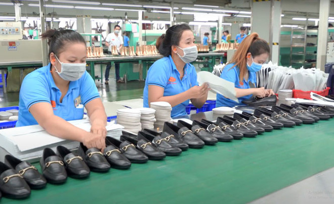 Chaussures: un projet sud-coréen de 22 millions de dollars autorisé à Dak Lak ảnh 1 Chaussures: un projet sud-coréen de 22 millions de dollars autorisé à Dak Lak ảnh 1