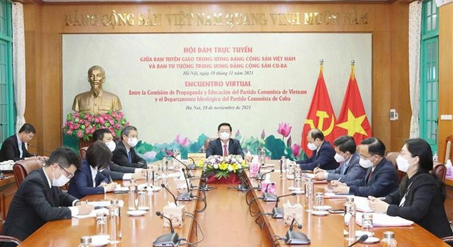 Le Vietnam et Cuba partagent d’expériences en matière d’édification du Parti ảnh 1 Le Vietnam et Cuba partagent d’expériences en matière d’édification du Parti ảnh 1