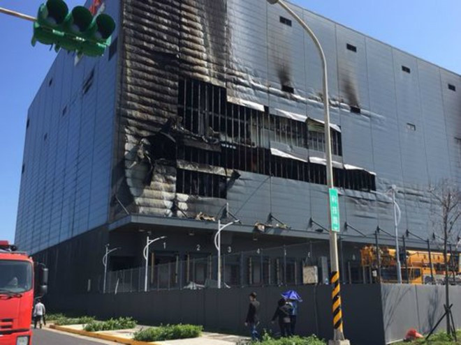 Trois Vietnamiens tués dans l’incendie d’un entrepôt à Taiwan ảnh 1 Trois Vietnamiens tués dans l’incendie d’un entrepôt à Taiwan ảnh 1