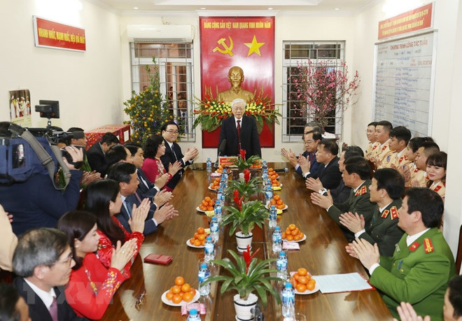 Le SG du Parti et président Nguyen Phu Trong adresse ses vœux du Têt à plusieurs organes ảnh 1 Le SG du Parti et président Nguyen Phu Trong adresse ses vœux du Têt à plusieurs organes ảnh 1