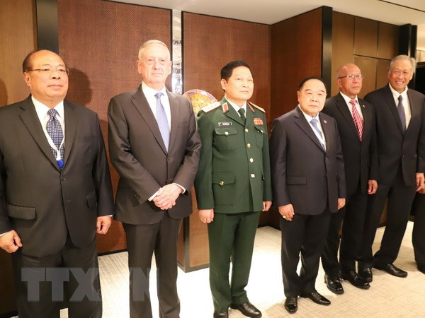 Shangri-La 2018 : le ministre Ngo Xuan Lich souligne les bases de la paix et du développement ảnh 1