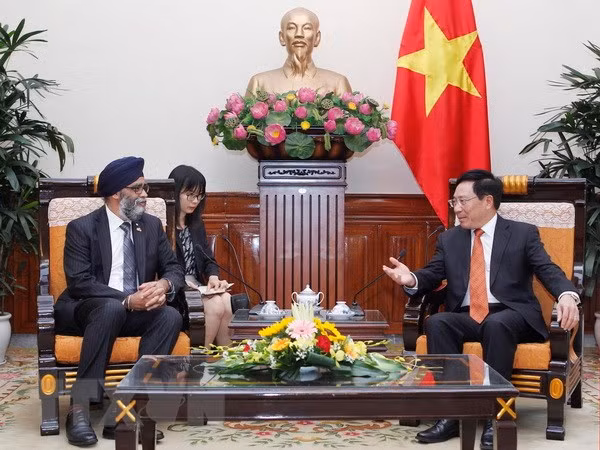 Vietnam et Canada promeuvent la coopération dans la défense ảnh 1