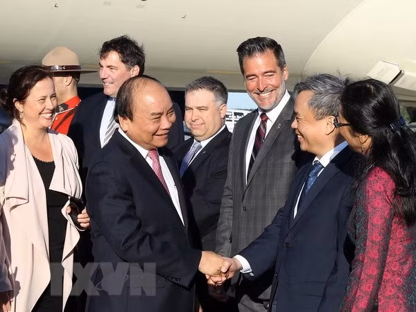 Le PM Nguyen Xuan Phuc visite l'Université Laval, au Québec ảnh 1