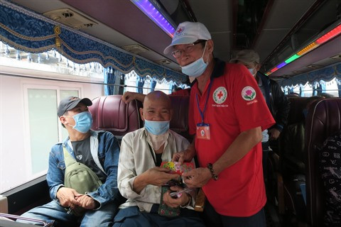 Têt : de nombreuses activités pour venir en aide aux patients pauvres ảnh 2