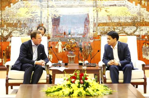 Hanoi déroulera le tapis rouge aux investisseurs étrangers ảnh 1 Hanoi déroulera le tapis rouge aux investisseurs étrangers ảnh 1