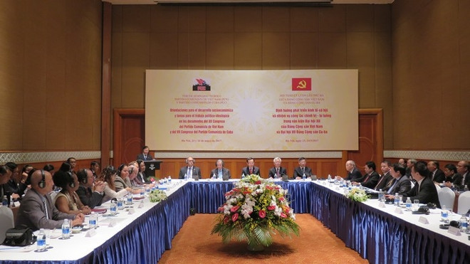 Le 3e colloque théorique entre le PCV et le PCC se tient à Hanoi ảnh 1