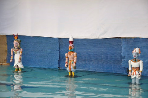 May Mohab et sa passion pour les marionnettes sur eau du Vietnam ảnh 2 May Mohab et sa passion pour les marionnettes sur eau du Vietnam ảnh 2