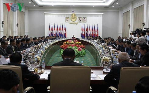 Cambodge : le gouvernement approuve l’amendement de la Constitution ảnh 1 Cambodge : le gouvernement approuve l’amendement de la Constitution ảnh 1