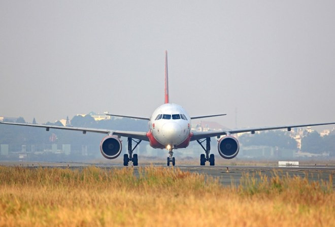 Vietjet : vol spécial pour les victimes de la double catastrophe en Indonésie ảnh 1 Vietjet : vol spécial pour les victimes de la double catastrophe en Indonésie ảnh 1