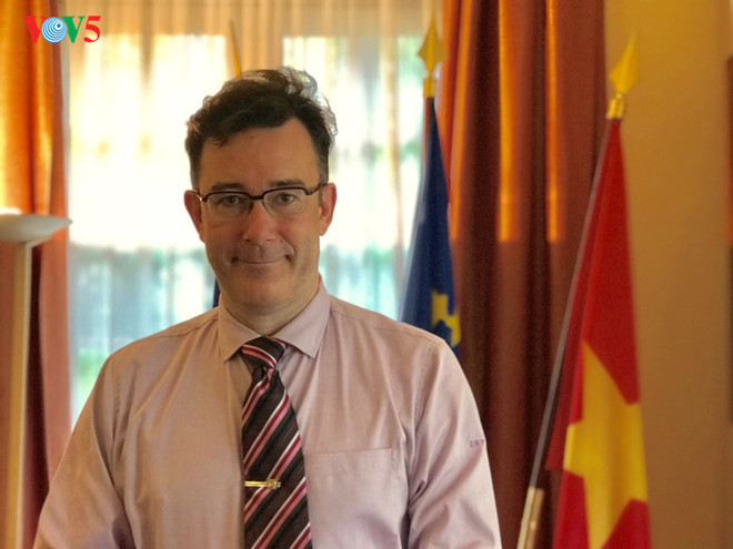 La France et le Vietnam conscients du rôle pionnier de la coopération décentralisée ảnh 1 La France et le Vietnam conscients du rôle pionnier de la coopération décentralisée ảnh 1
