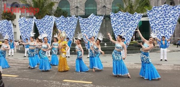 Diverses activités au Carnaval de Ha Long 2019 ảnh 1 Diverses activités au Carnaval de Ha Long 2019 ảnh 1