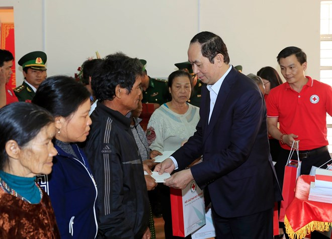 Têt : le président Trân Dai Quang rend visite à des cadres, soldats et habitants de Gia Lai ảnh 1 Têt : le président Trân Dai Quang rend visite à des cadres, soldats et habitants de Gia Lai ảnh 1