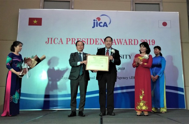 L'Université de Can Tho reçoit le prix d'honneur du président de la JICA ảnh 1 L'Université de Can Tho reçoit le prix d'honneur du président de la JICA ảnh 1