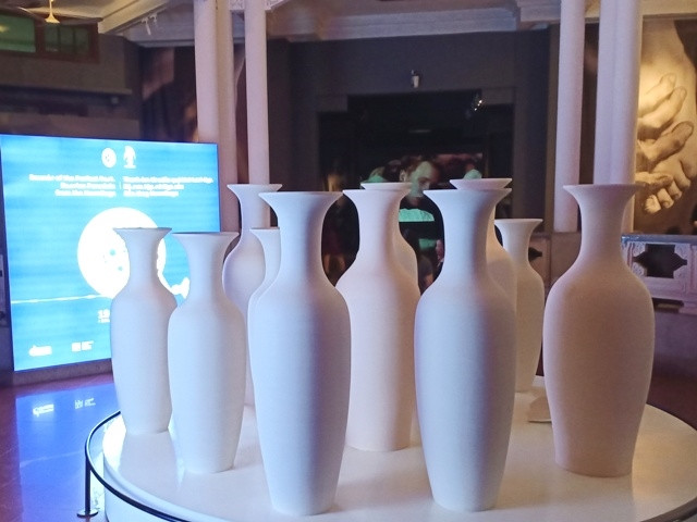 L'art de la porcelaine russe à l'honneur à Hanoï ảnh 1 L'art de la porcelaine russe à l'honneur à Hanoï ảnh 1