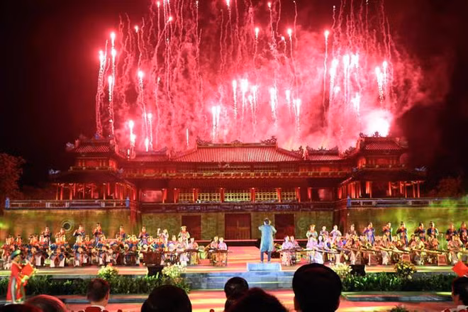 Ouverture du Festival de Huê 2022 ảnh 2