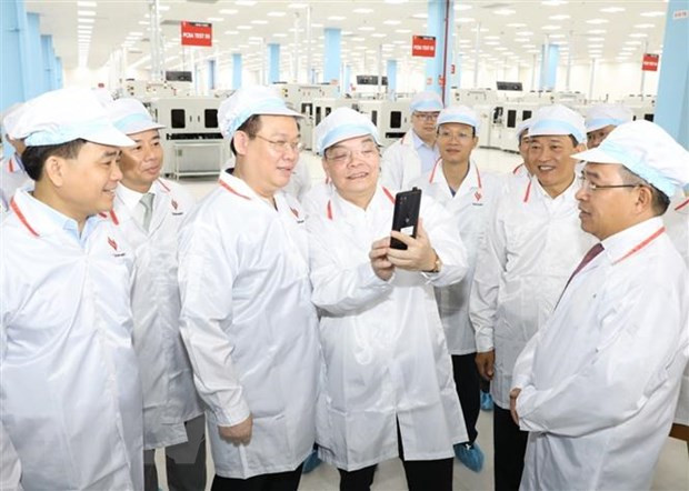 Pour accueillir davantage d'investissements dans le parc de haute technologie de Hoa Lac ảnh 1 Pour accueillir davantage d'investissements dans le parc de haute technologie de Hoa Lac ảnh 1