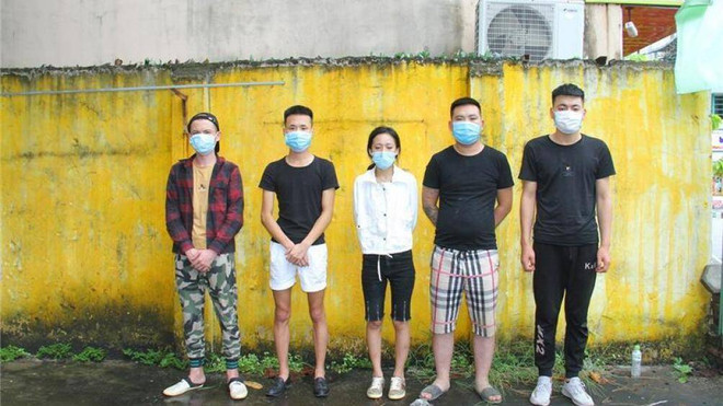 Dix Chinois entrés illégalement au Vietnam arrêtés à Lào Cai ảnh 1 Dix Chinois entrés illégalement au Vietnam arrêtés à Lào Cai ảnh 1