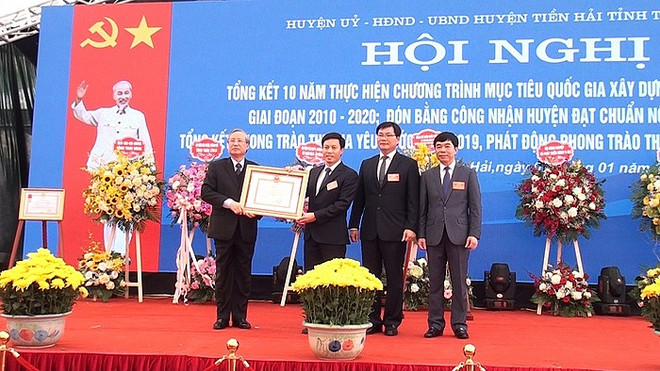 Thai Binh: le district de Tiên Hai atteint les normes de la Nouvelle Ruralité ảnh 1 Thai Binh: le district de Tiên Hai atteint les normes de la Nouvelle Ruralité ảnh 1