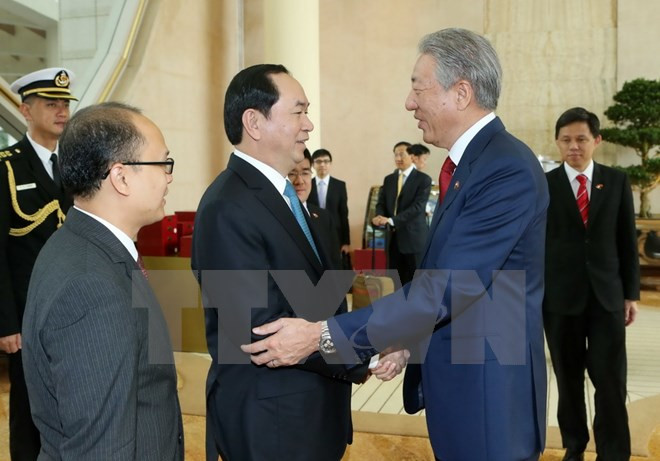 Le président Tran Dai Quang termine sa visite à Singapour ảnh 1 Le président Tran Dai Quang termine sa visite à Singapour ảnh 1