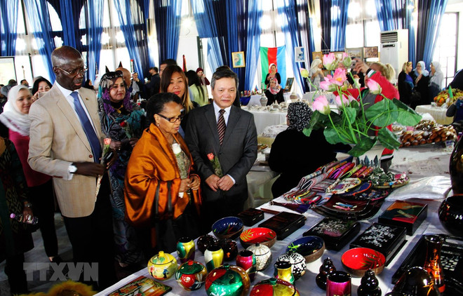 Présentation de la culture et de la gastronomie du Vietnam en Algérie ảnh 1