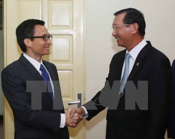 Vietnam et Cambodge coopèrent dans l'industrie et l'investissement ảnh 1 Vietnam et Cambodge coopèrent dans l'industrie et l'investissement ảnh 1