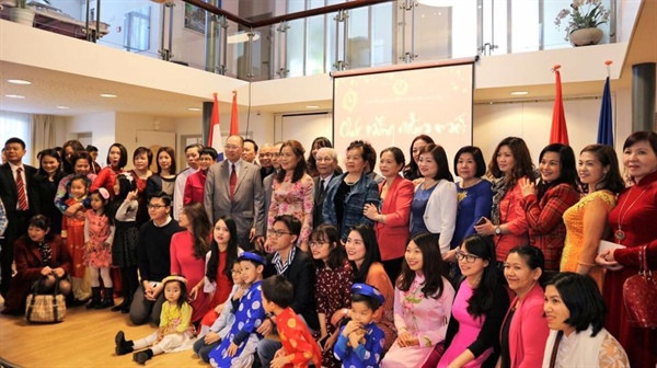 De l’Asie en Europe, les Vietnamiens fêtent le Têt ảnh 1 De l’Asie en Europe, les Vietnamiens fêtent le Têt ảnh 1