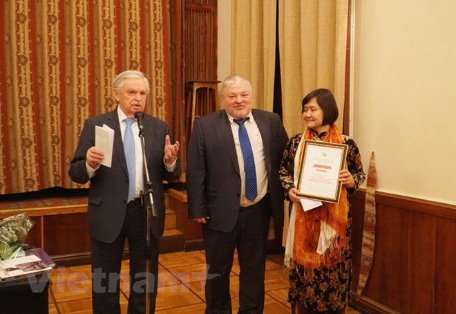 Une traductrice littéraire vietnamienne récompensée par un prix russe ảnh 1 Une traductrice littéraire vietnamienne récompensée par un prix russe ảnh 1