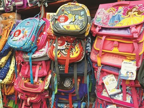 Fournitures scolaires: le "made in Vietnam" a la cote ảnh 2 Fournitures scolaires: le "made in Vietnam" a la cote ảnh 2