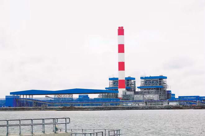 Le Vietnam importe un volume croissant de charbon pour ses centrales ảnh 1