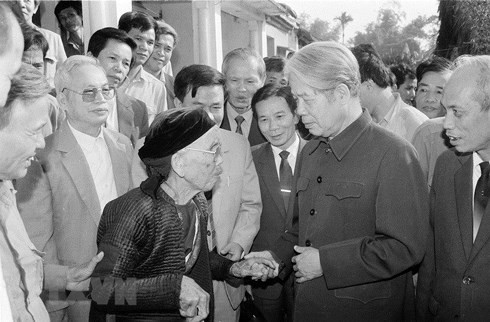 Le peuple vietnamien regrette l’ancien secrétaire général Dô Muoi ảnh 1 Le peuple vietnamien regrette l’ancien secrétaire général Dô Muoi ảnh 1