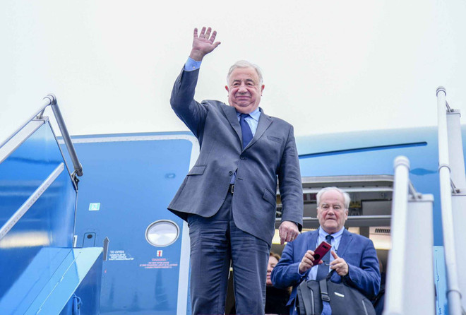 Le président du Sénat français Gérard Larcher entame sa visite officielle au Vietnam ảnh 1  Le président du Sénat français Gérard Larcher entame sa visite officielle au Vietnam ảnh 1