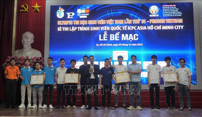 Remise des prix de trois concours d'informatique à Ho Chi Minh-Ville ảnh 1 Remise des prix de trois concours d'informatique à Ho Chi Minh-Ville ảnh 1