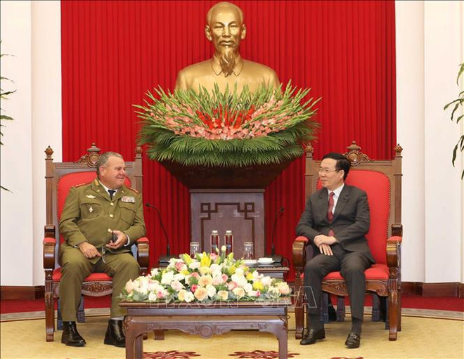 Le permanent du Secrétariat du PCV reçoit une délégation des Forces armées révolutionnaires de Cuba ảnh 1 Le permanent du Secrétariat du PCV reçoit une délégation des Forces armées révolutionnaires de Cuba ảnh 1
