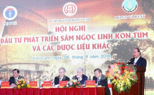 Le PM participe à une conférence sur le ginseng de Ngoc Linh à Kon Tum ảnh 1 Le PM participe à une conférence sur le ginseng de Ngoc Linh à Kon Tum ảnh 1
