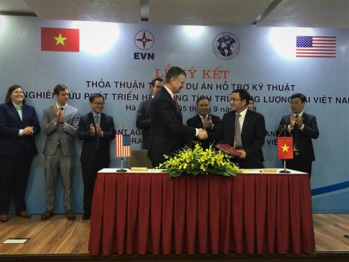 Assistance américaine pour développer un système de stockage d’énergie au Vietnam ảnh 1 Assistance américaine pour développer un système de stockage d’énergie au Vietnam ảnh 1