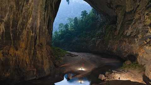 Son Doong accueillera 500 visiteurs l’an prochain ảnh 1 Son Doong accueillera 500 visiteurs l’an prochain ảnh 1