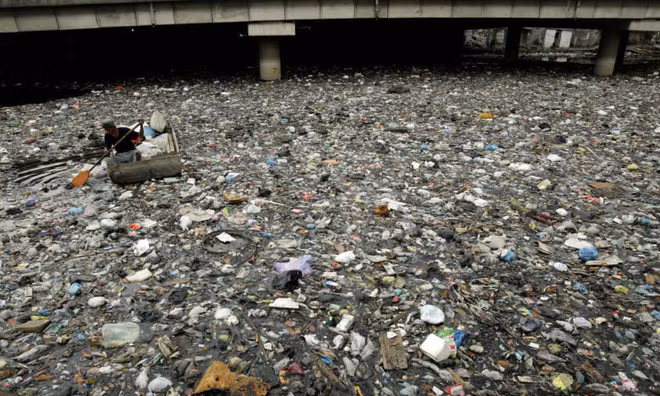 L'Indonésie renvoie cinq conteneurs de déchets aux Etats-Unis ảnh 1