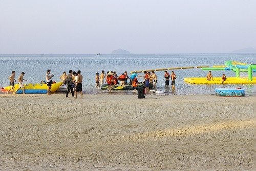 Environ 170.000 touristes visitent l’île de Cô Tô en dix mois ảnh 1  Environ 170.000 touristes visitent l’île de Cô Tô en dix mois ảnh 1