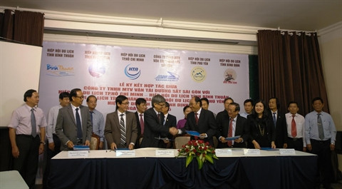 Signature d'accords de coopération de tourisme ferroviaire ảnh 1 Signature d'accords de coopération de tourisme ferroviaire ảnh 1