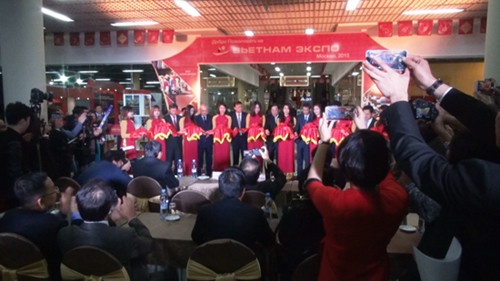 Ouverture de la foire-expo des produits vietnamiens de haute qualité en Russie ảnh 1 Ouverture de la foire-expo des produits vietnamiens de haute qualité en Russie ảnh 1